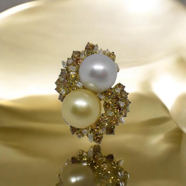 Oro 18 kt con diamanti e Perle Gold